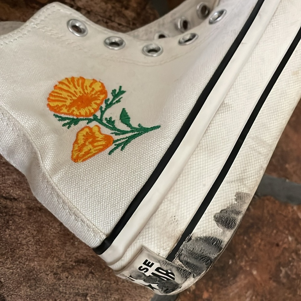 Converse Platform Hi top with embroidred flowers white all star hi top converse - Picture 4 of 11